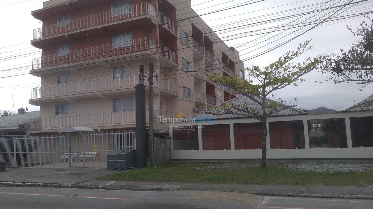 Casa para aluguel de temporada em Matinhos (Centro)