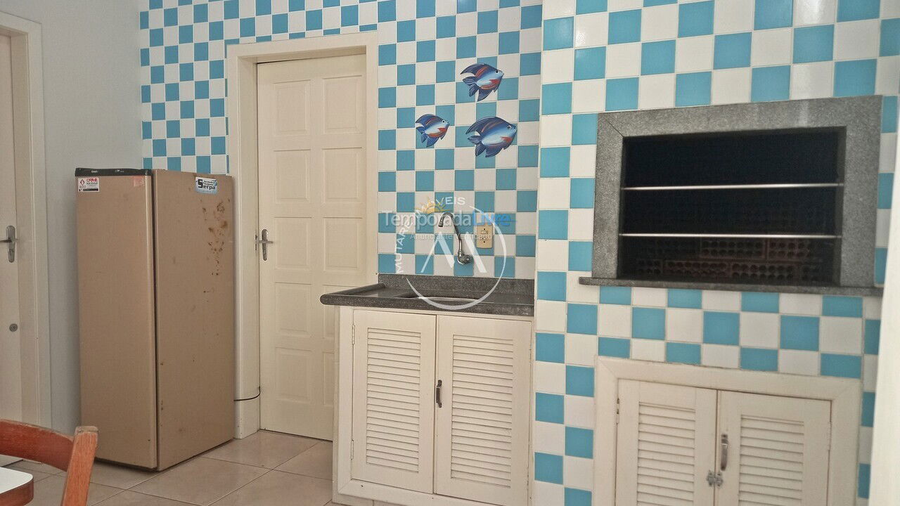 Casa para aluguel de temporada em Bombinhas (Canto Grande)