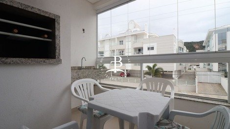 Apartment in Gaivotas (North Ingleses) pool and barbecue