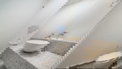 BEAUTIFUL AND COMPLETE APARTMENT IN PRAIA DE CANTO GRANDE FOR 6 PEOPLE