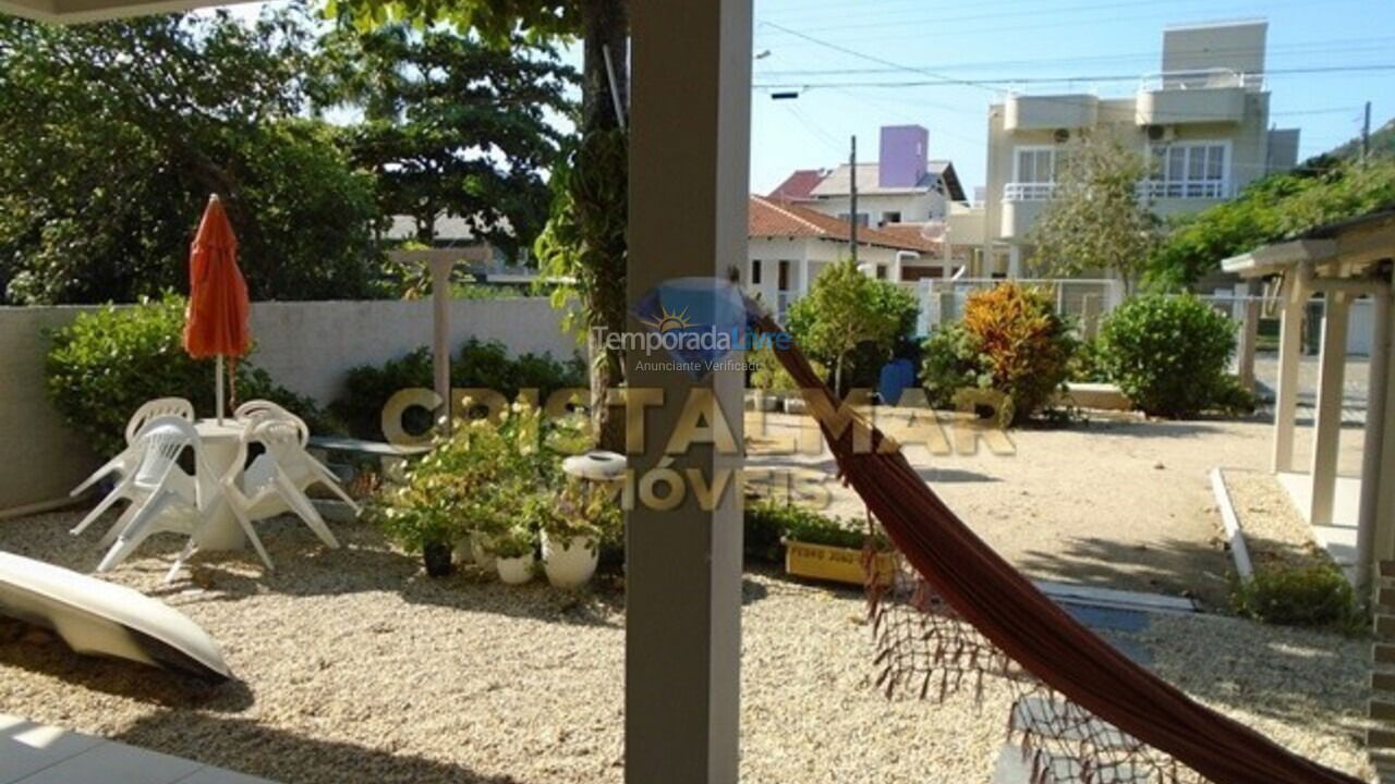 House for vacation rental in Bombinhas (Canto Grande)