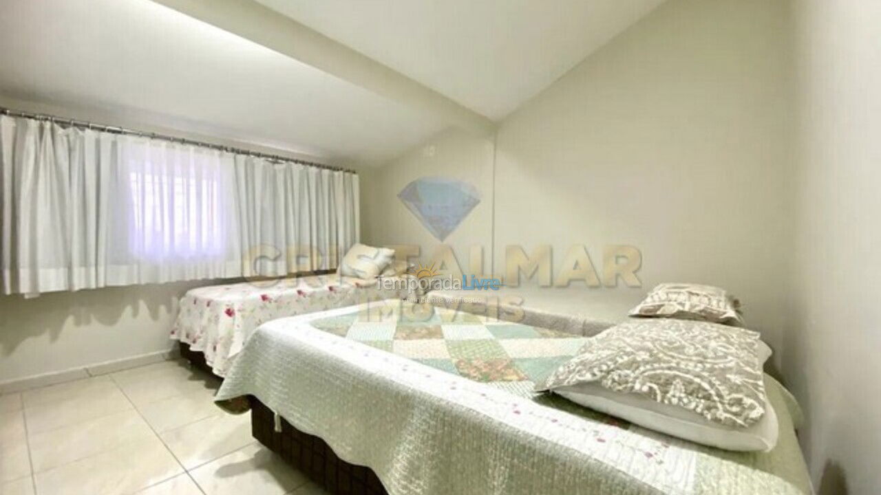 Casa para aluguel de temporada em Bombinhas (Canto Grande)