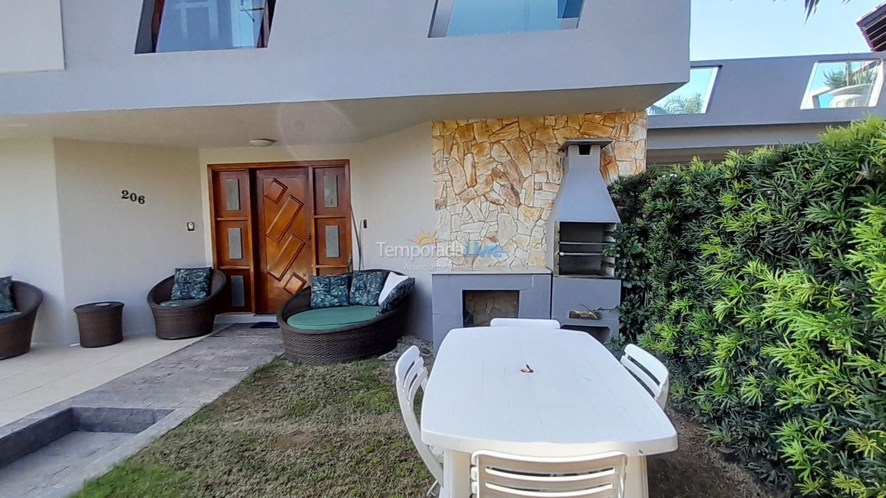 Casa para aluguel de temporada em Florianopolis (Jurerê Internacional)