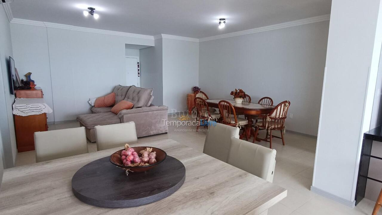 Apartment for vacation rental in Itapema (Meia Praia)