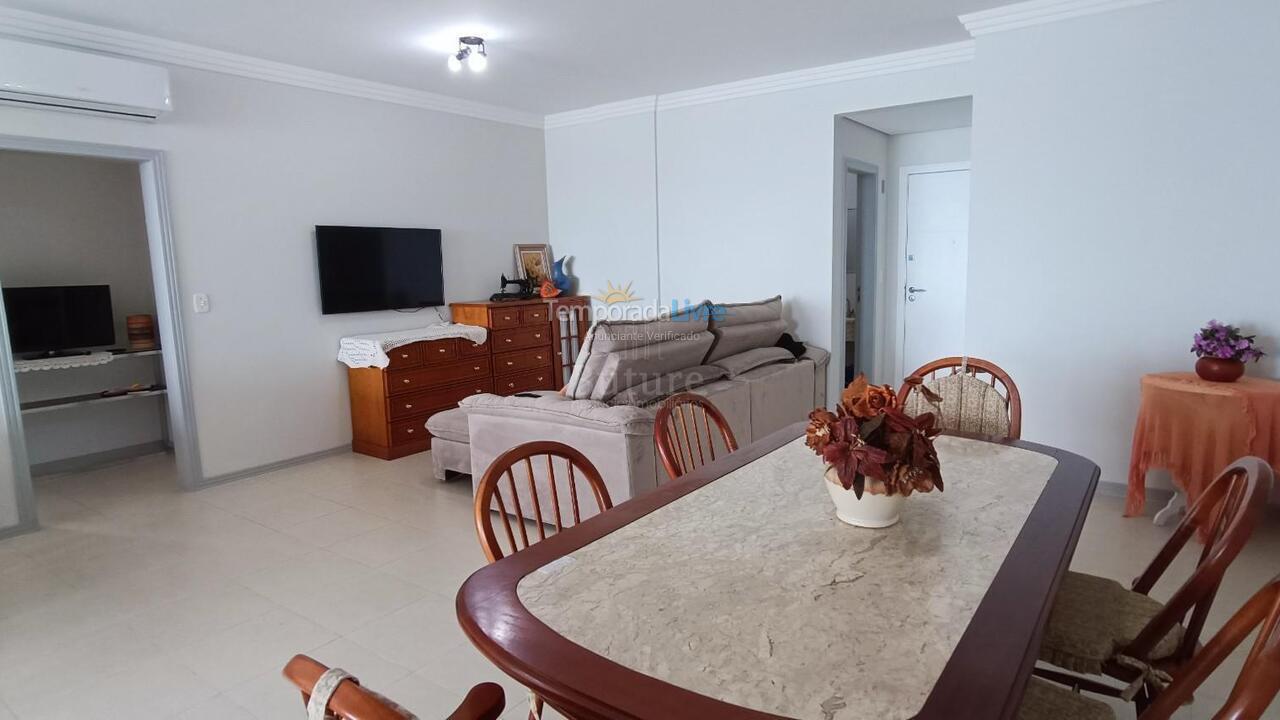 Apartment for vacation rental in Itapema (Meia Praia)