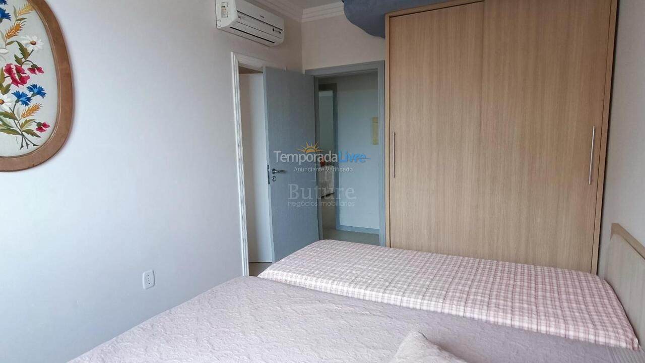 Apartamento para aluguel de temporada em Itapema (Meia Praia)