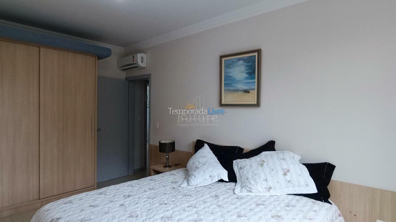 Apartamento para alquiler de vacaciones em Itapema (Meia Praia)