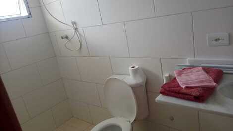 Hermoso apartamento completo con balcon al frente