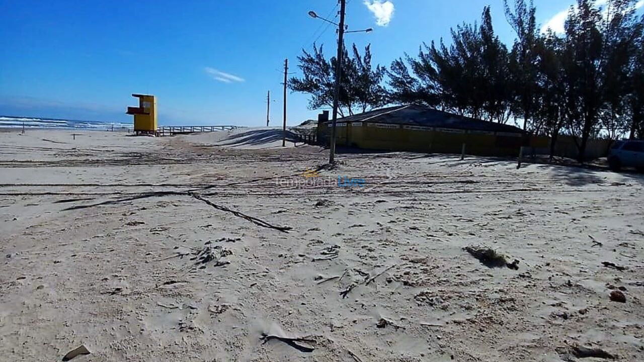 Casa para alquiler de vacaciones em Jaguaruna (Balneario Camacho)