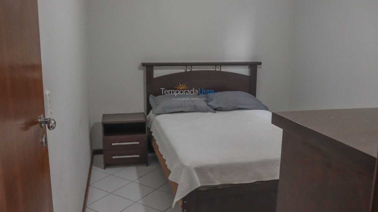 Apartment for vacation rental in Guarapari (Praia do Morro)