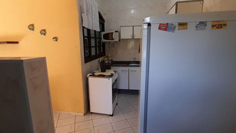 ÓTIMO Apartamento em Maranduba compl c/ 2 dormitórios e churrasqueira