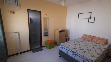 Guarajuba, playa y piscina, dormitorio y salón acogedor