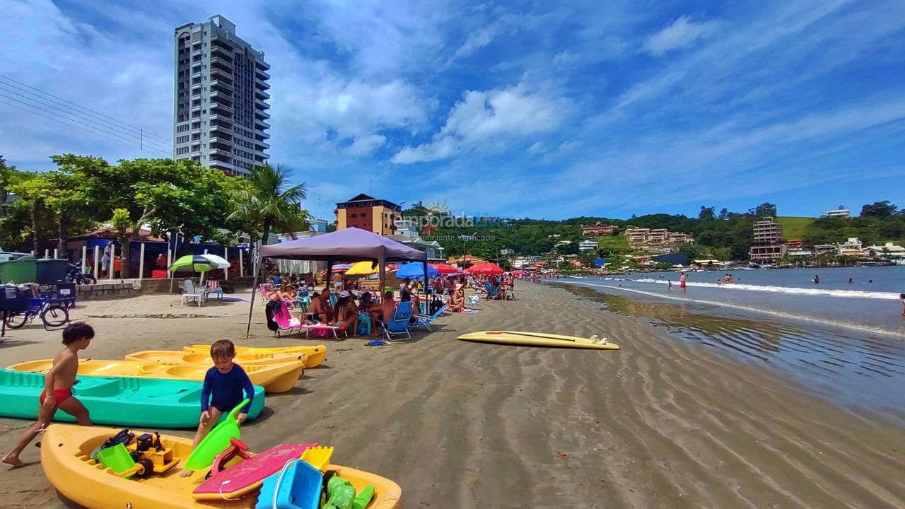 Casa para alquiler de vacaciones em Itapema (Centro)