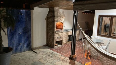 Casa espaçosa perto da praia
