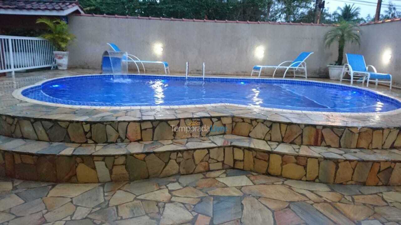 Casa para aluguel de temporada em Ubatuba (Praia do Lázaro)