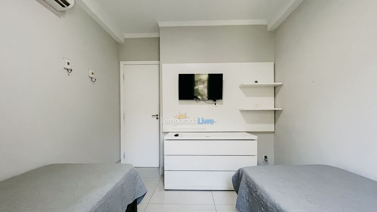 Apartment for vacation rental in Praia Grande (Sao Paulo)