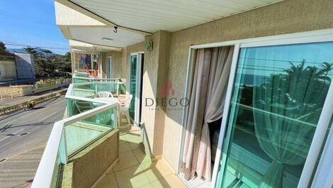 Apartamento de 3 habitaciones con vista al mar en Bombas