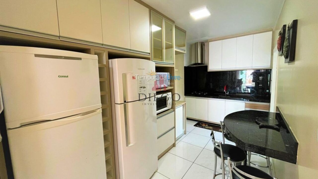 Apartamento para alquiler de vacaciones em Bombinhas (Praia de Bombas)