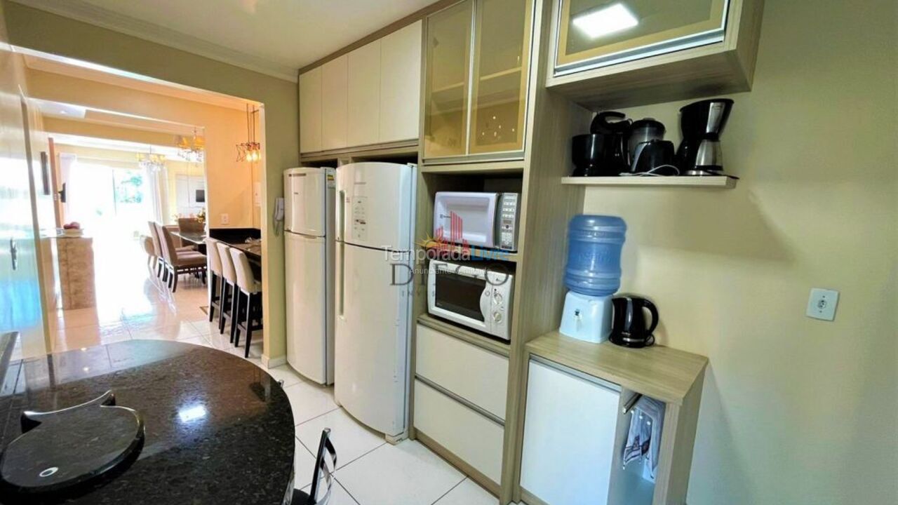 Apartamento para alquiler de vacaciones em Bombinhas (Praia de Bombas)