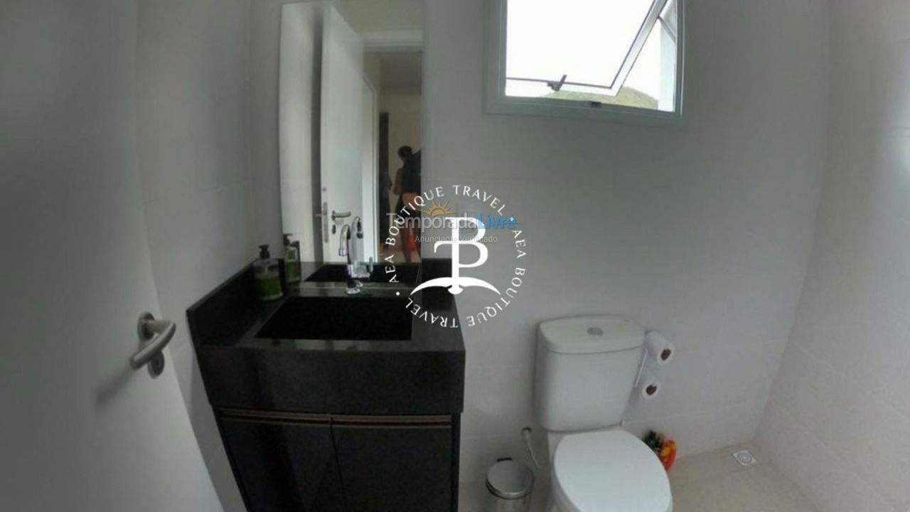 Apartment for vacation rental in Governador Celso Ramos (Praia de Palmas)