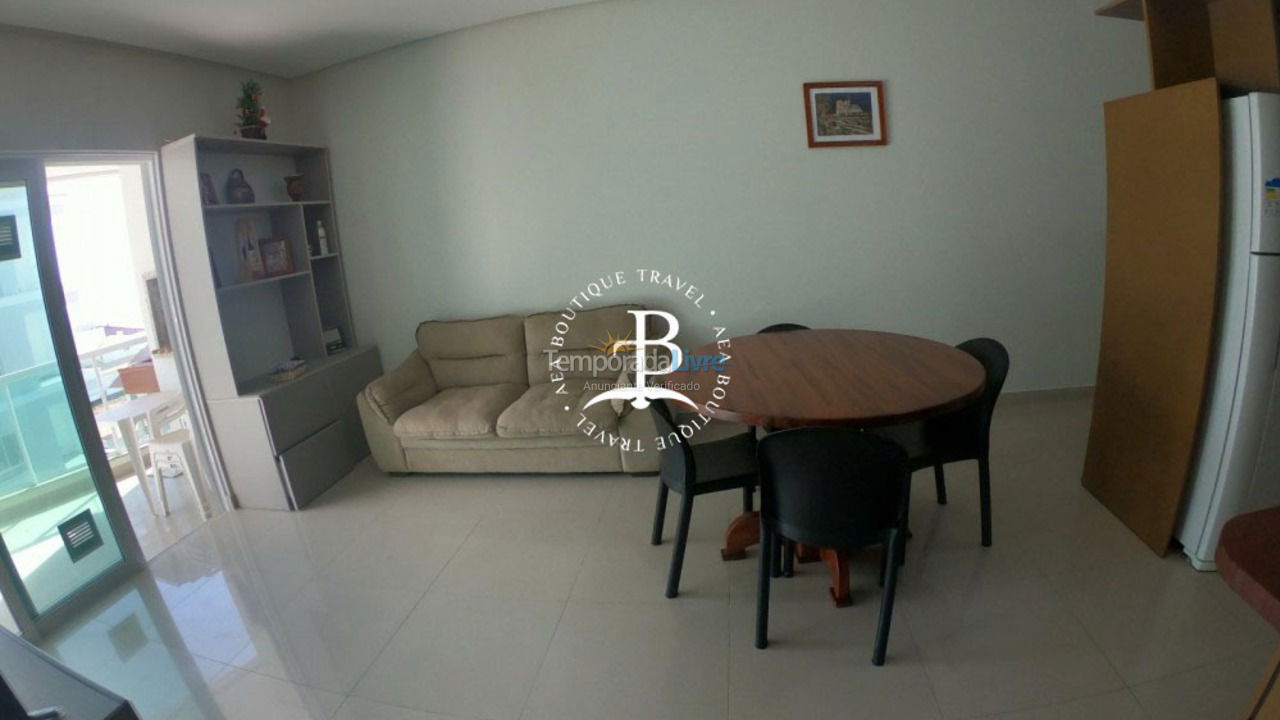 Apartamento para aluguel de temporada em Governador Celso Ramos (Praia de Palmas)