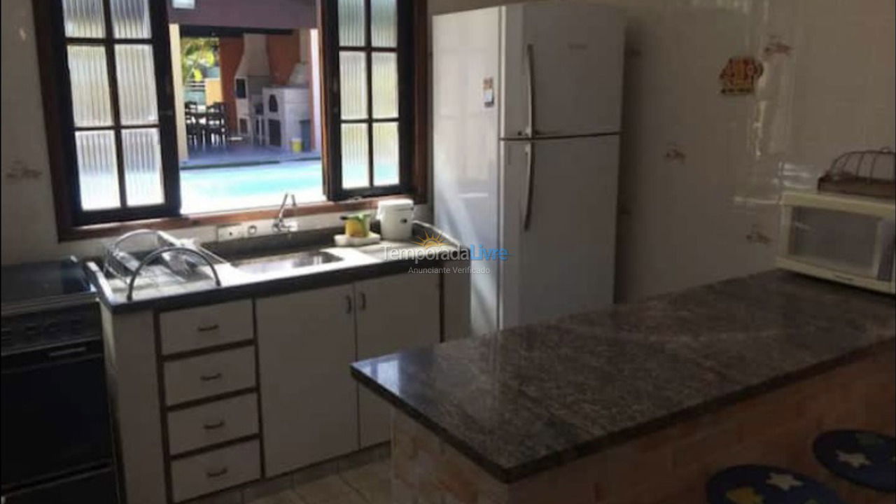 House for vacation rental in Bertioga (Condominio Morada da Praia)