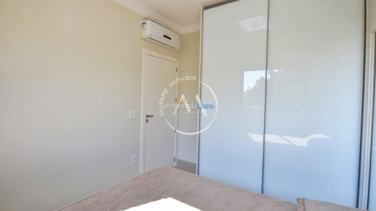 Apartment for vacation rental in Bombinhas (Mariscal)