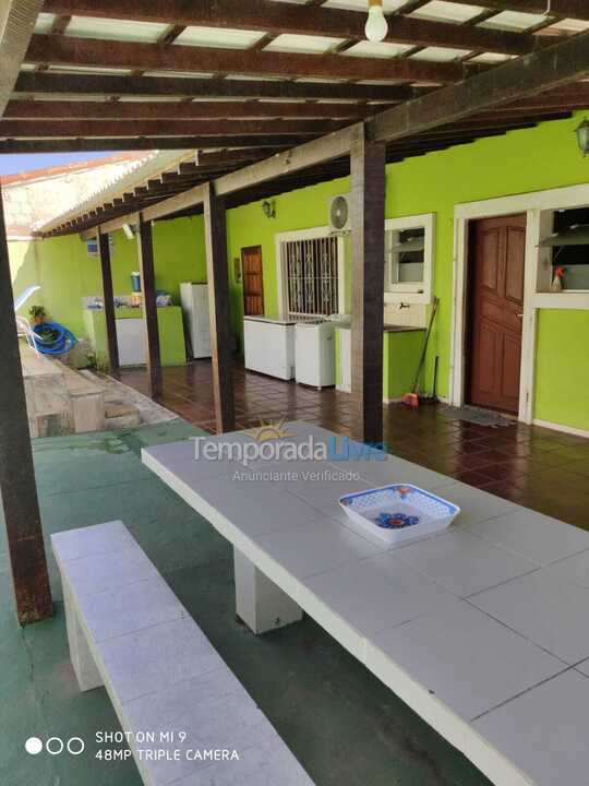 Casa para aluguel de temporada em Cabo Frio (Bairro Caminho de Buzios)