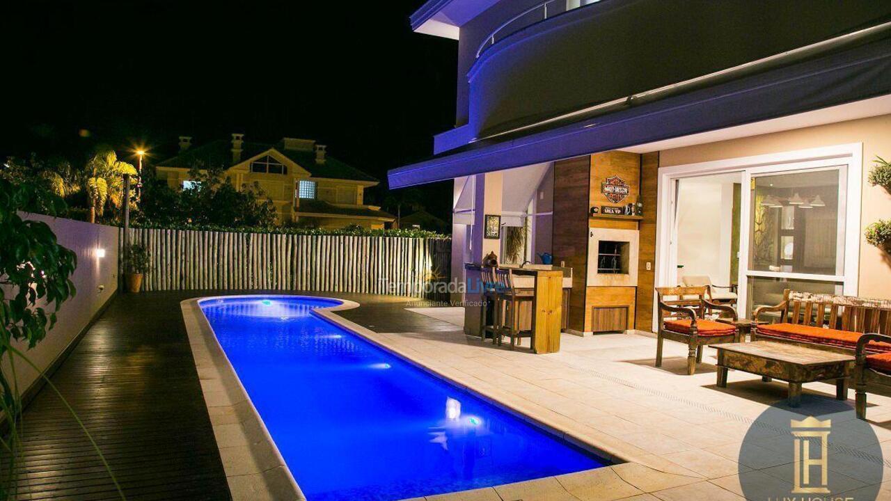 House for vacation rental in Florianopolis (Jurerê Internacional)