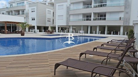 Apê Designer! air-conditioned environments, barbecue and swimming pool!