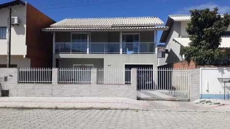 House for rent in Porto Belo - Perequê
