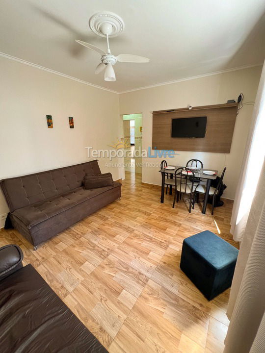 Apartamento para aluguel de temporada em Praia Grande (Canto do Forte)