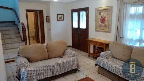 Great house in Jurerê Internacional - Vacation Rentals