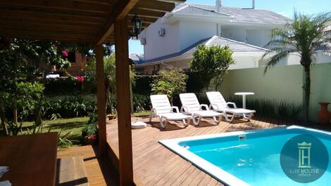 Great house in Jurerê Internacional - Vacation Rentals