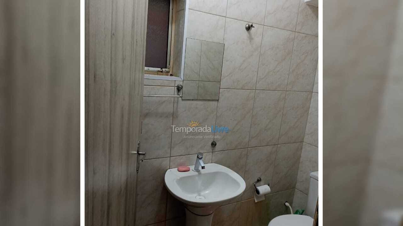 Casa para alquiler de vacaciones em Guarujá (Jardim Santa Maria)