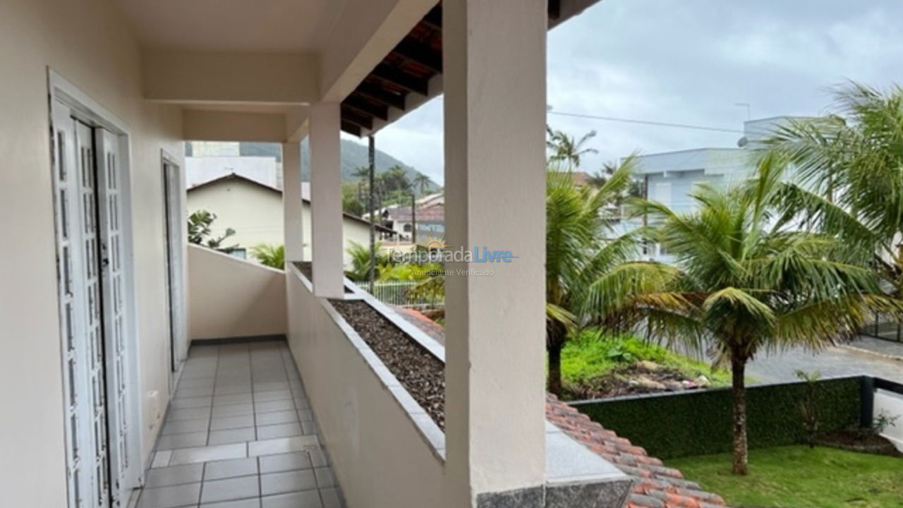 House for vacation rental in São Francisco do Sul (Itaguaçu)