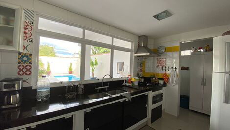 HOUSE WITH 03 SUITES - PRAIA DE BOMBAS