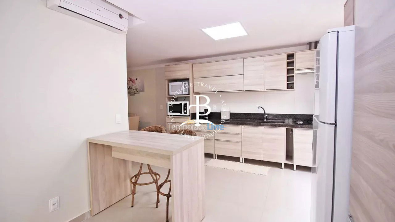 Apartment for vacation rental in Bombinhas (Praia de Bombinhas)