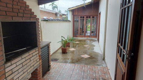 Casa 3 dorms no condomínio Salga na praia da Lagoinha - Ubatuba