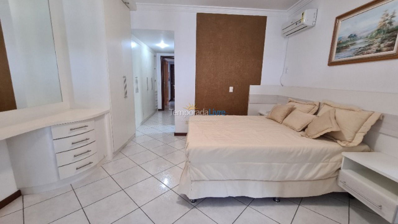 Apartment for vacation rental in Itapema (Centro)