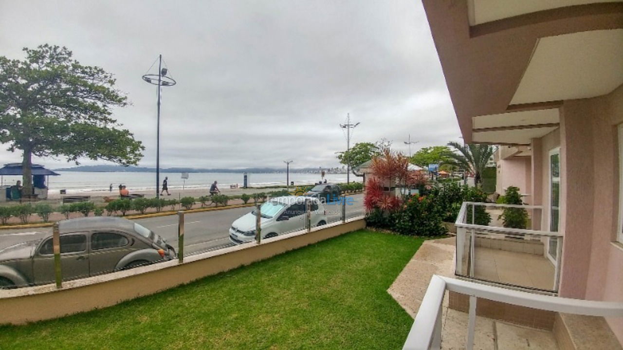 Apartment for vacation rental in Itapema (Centro)