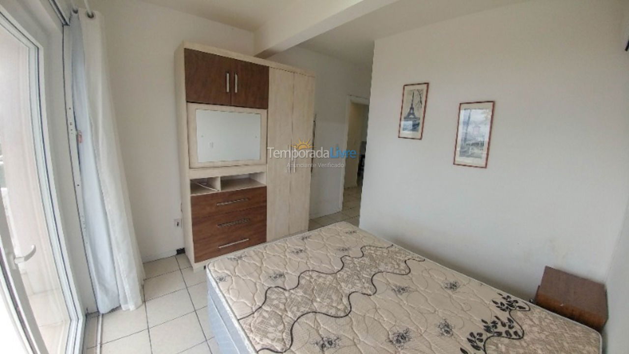 Apartment for vacation rental in Itapema (Centro)