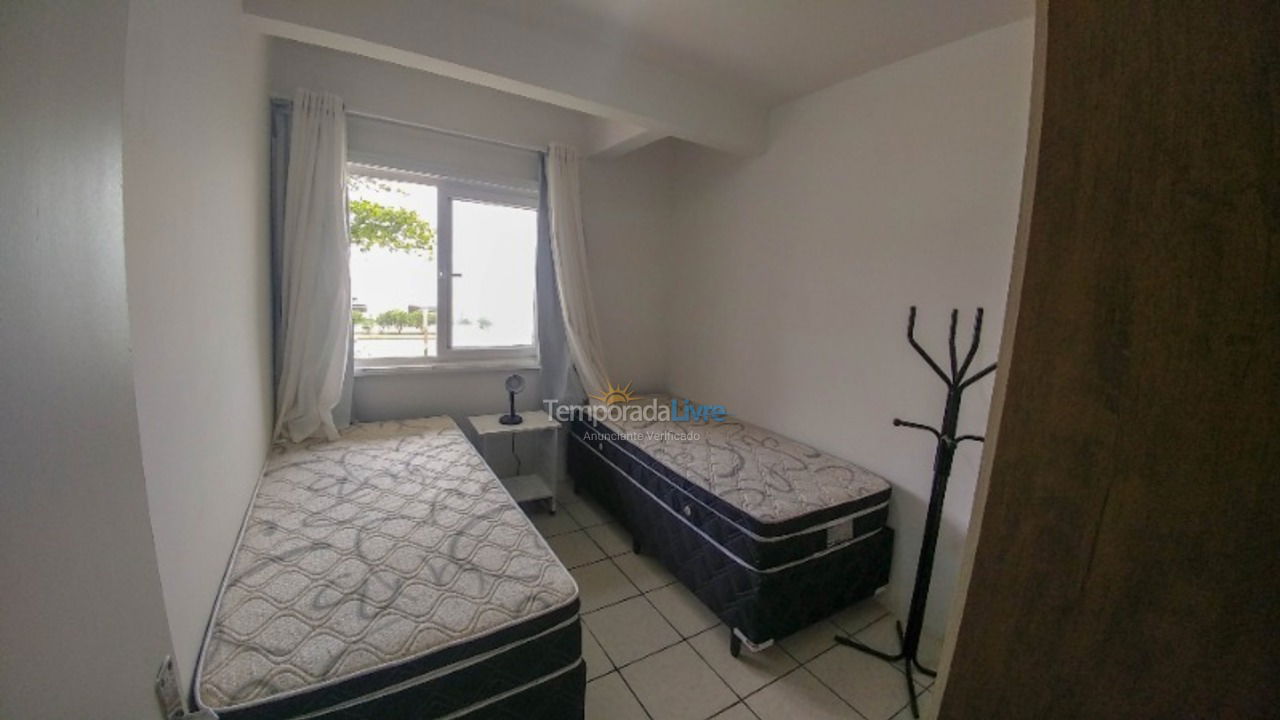 Apartment for vacation rental in Itapema (Centro)