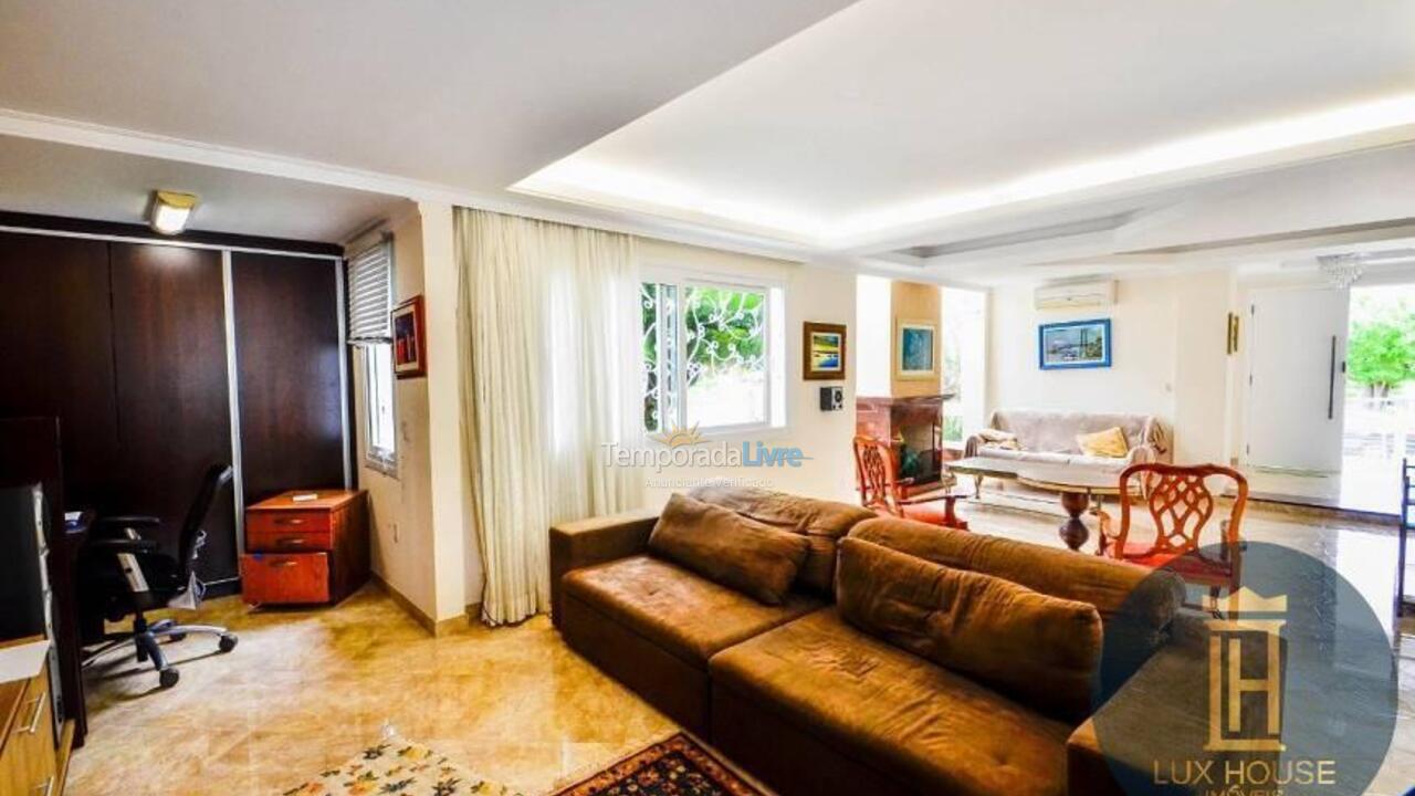 Casa para aluguel de temporada em Florianopolis (Jurerê Internacional)