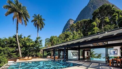 Rio003 - Luxury house with pool in São Conrado