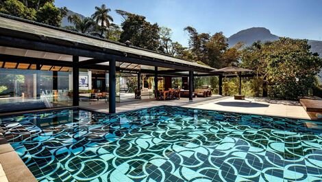 Rio003 - Casa de lujo con piscina en São Conrado