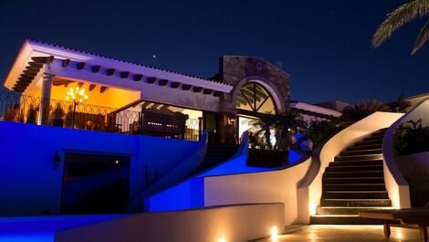 Cab004 - Luxurious beachfront villa in Los Cabos