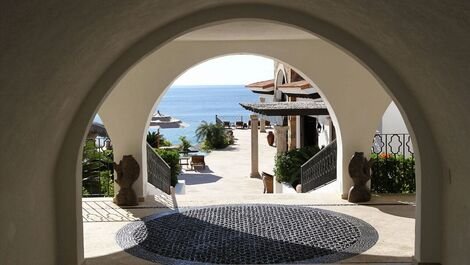 Cab004 - Lujosa villa frente al mar en Los Cabos