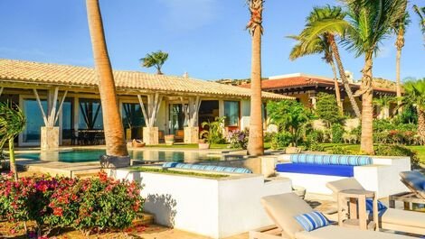 Cab023 - Beautiful beachfront villa with pool in Los Cabos