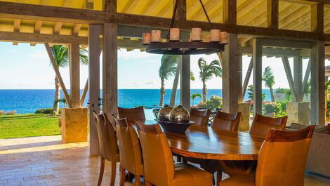 Cab023 - Beautiful beachfront villa with pool in Los Cabos